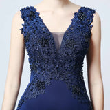 Green V-neck Appliques Beading Long Satin Evening Dress See-through Back Elegant Evening Party Dress