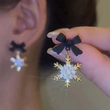 New Red Bow Knot Snowflakes Drop Earring For Women Christmas Santa Claus Snowman Earrings Girls Xmas Jewelry Gifts