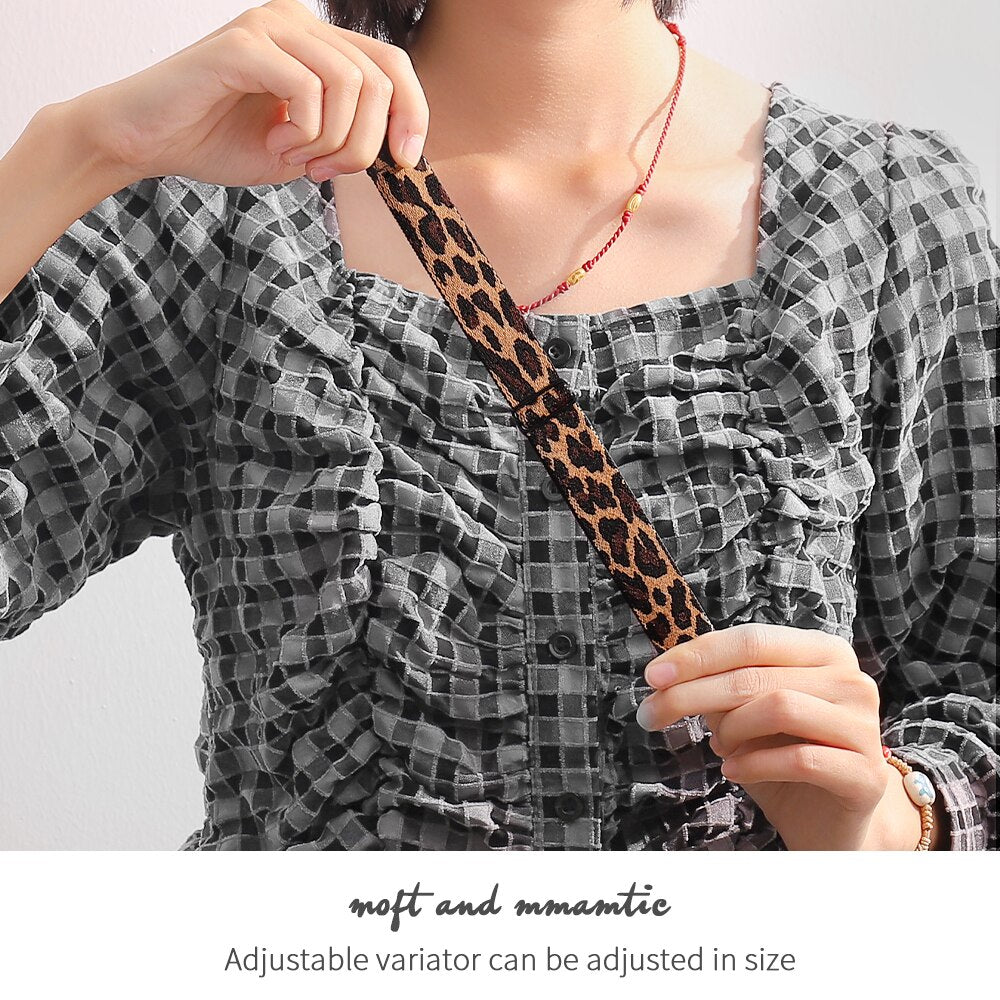 Soft and comfortable nylon Loop elastic buckle Apple watch band 38mm 42mm Series 6 SE 543 2 1 For iWatch Strap Nylon braid 44mm