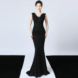 Green V-neck Appliques Beading Long Satin Evening Dress See-through Back Elegant Evening Party Dress