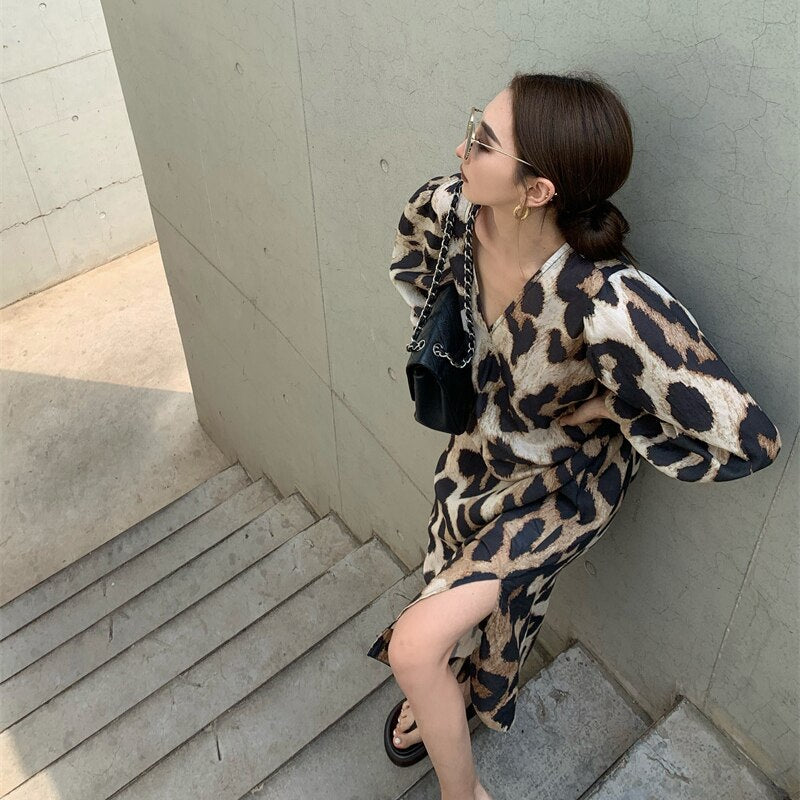 Autumn Women Lantern Sleeve V-neck Dress Sexy Leopard Print Mid-length Elegant Lady Party Dress New Clothes