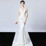 Green V-neck Appliques Beading Long Satin Evening Dress See-through Back Elegant Evening Party Dress